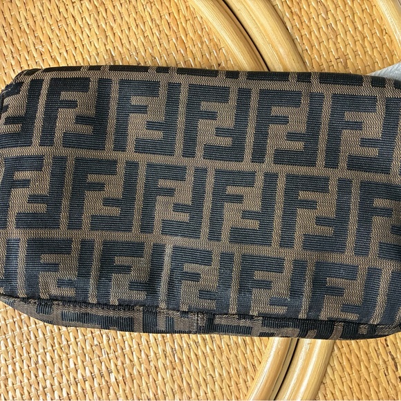 Vintage Fendi Zucca Baquette Shoulder Bag - Picture 9 of 11